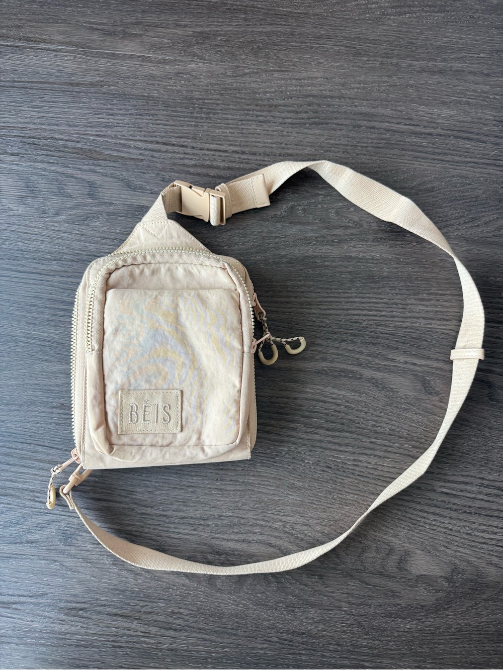 BEIS belt bag